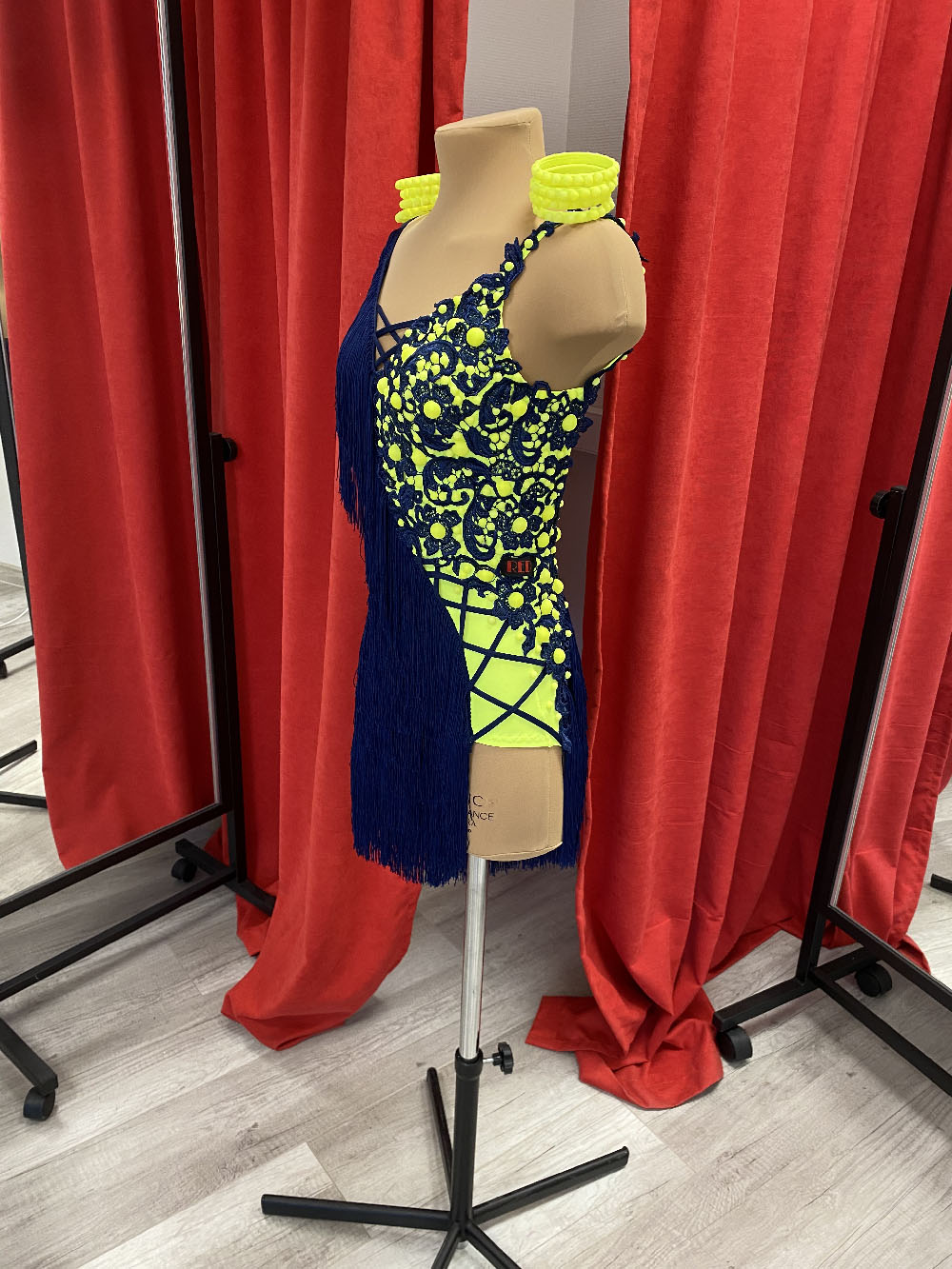 платье латина Ю-1 на продажу